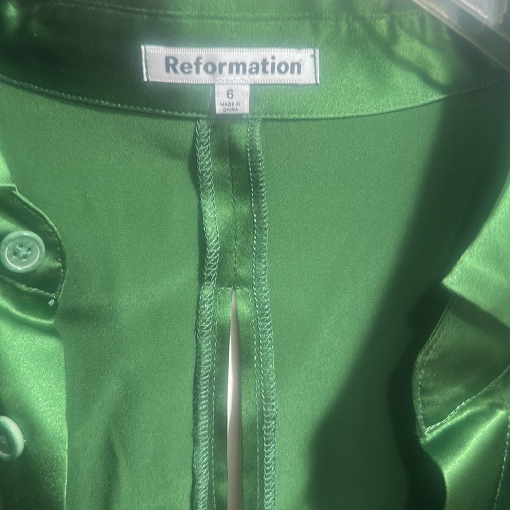 Reformation Rennes Silk Top - Picture 3 of 9